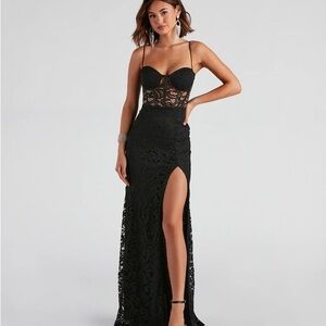 Black Windsor Store Evening Dress